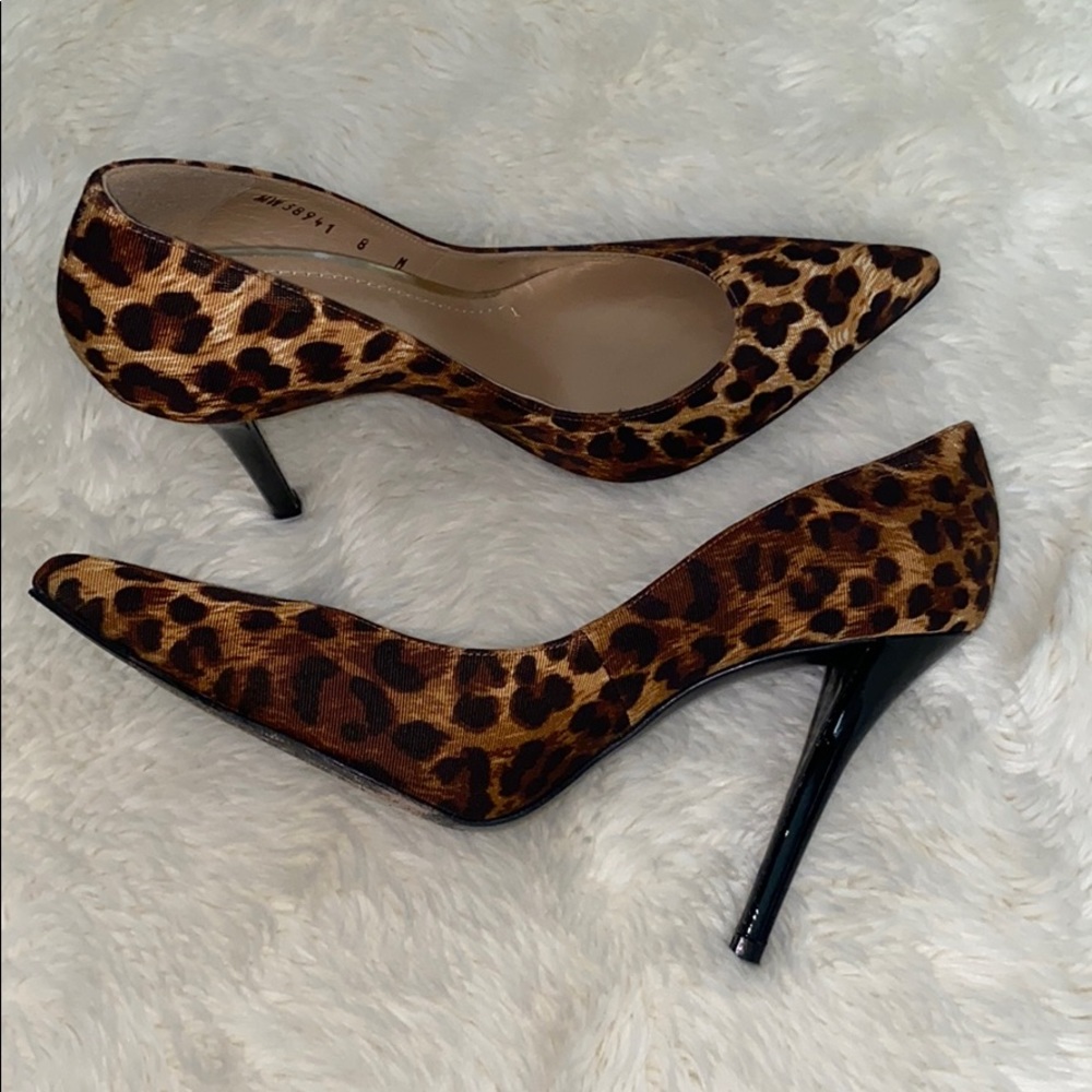 Stuart Weitzman Pump
